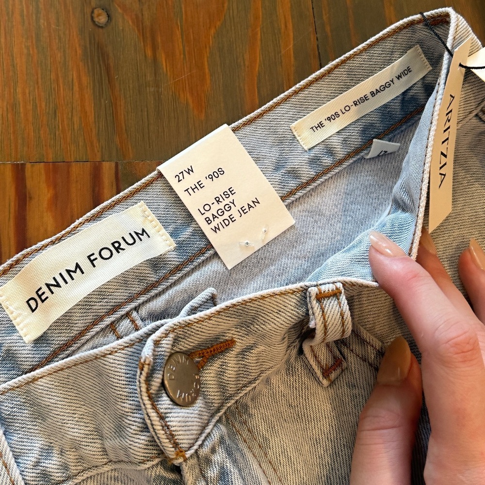 Denim Forum The 90s Lo-Rise Baggy Wide Jean - Picture 9 of 11